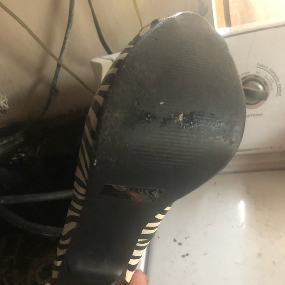 Zebra high heels size 9 - Picture 2 of 5